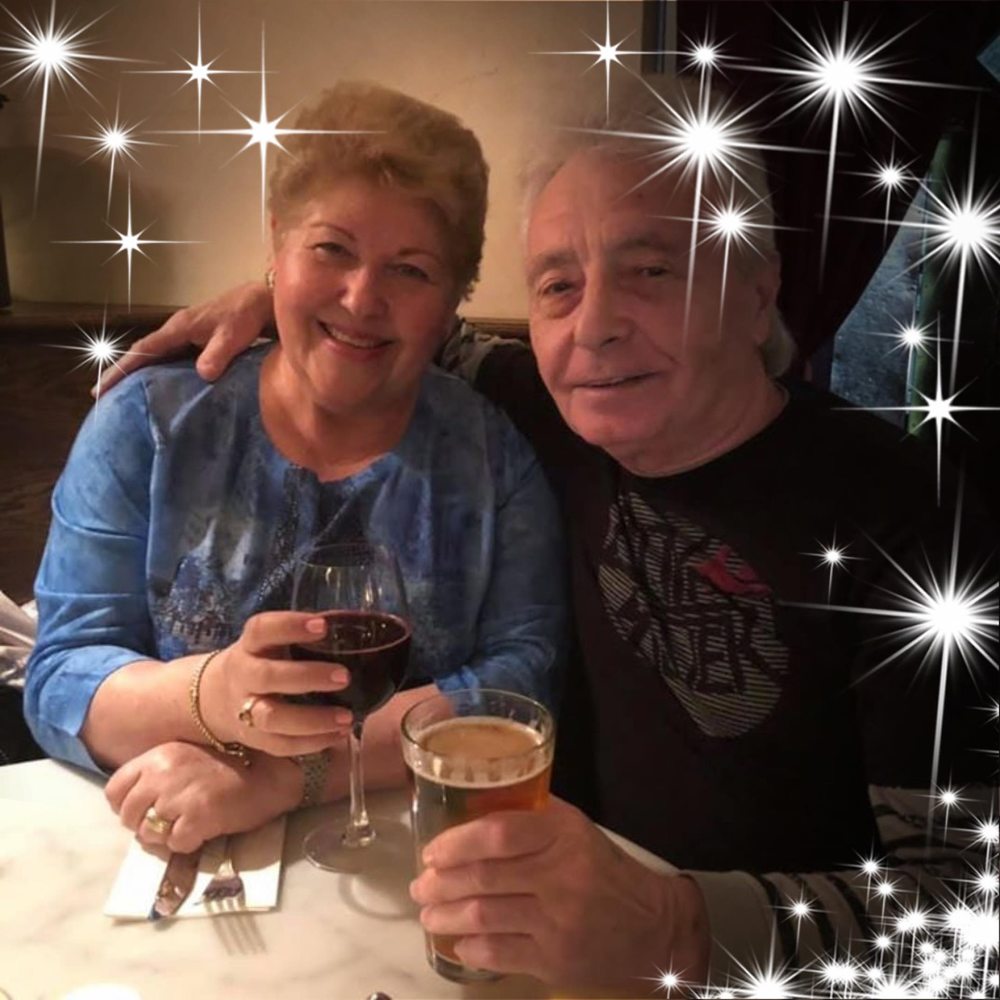 Meet your Posher, Dina